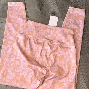 WILO The Label 7/8 Leggings Tropical Floral Pink Print 25" inseam Yoga Pants